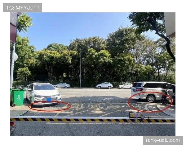 干扰对方视线算犯规吗?规则如何界定防守中的合法遮挡与违规干扰 干扰对方视线算犯规吗?规则如何界定防守中的合法遮挡与违规干扰
